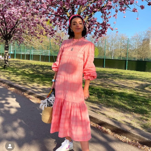 Never Fully Dressed Pink Maxi - Picture 2 of 3